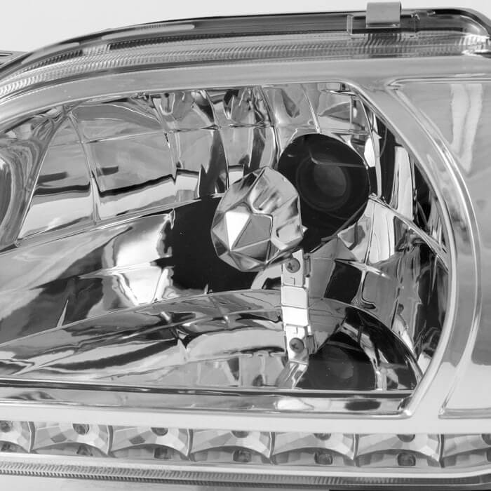 1 Piece Crystal Headlights Fits 2001-2004 Toyota Tacoma - Image 4